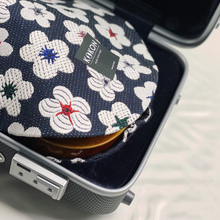 Load image into Gallery viewer, "Hana" jacquard violin sleeve